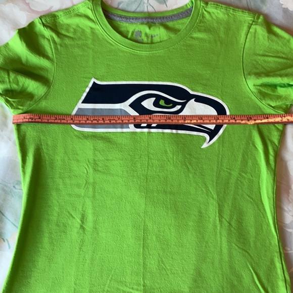 Nike Seattle Seahawks tshirt - Picture 2 of 4